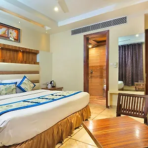 Hotel Hari Piorko Grand - 2 Min From New Railway Station ****
