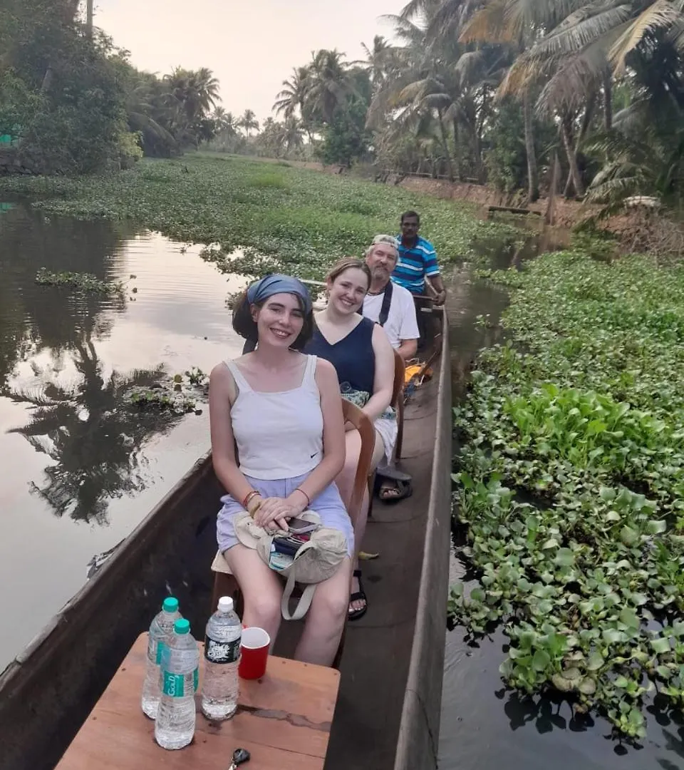 Johnson'S Homestay With Pool & Ecohouseboat Alappuzha 5*,
