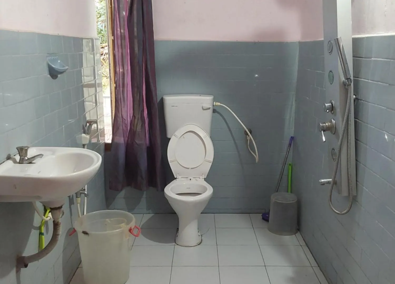 ***** Gasthof Johnson'S Homestay With Pool & Ecohouseboat Alappuzha Indien